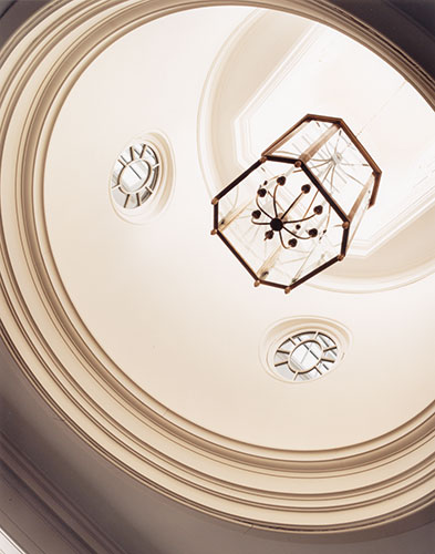 Wooden oculus